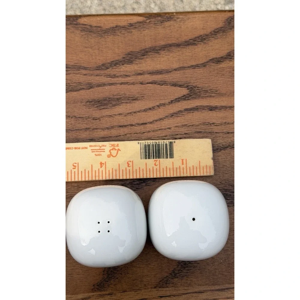 Rosenthal Germany White Porcelain Salt & Pepper Shakers Set‎
